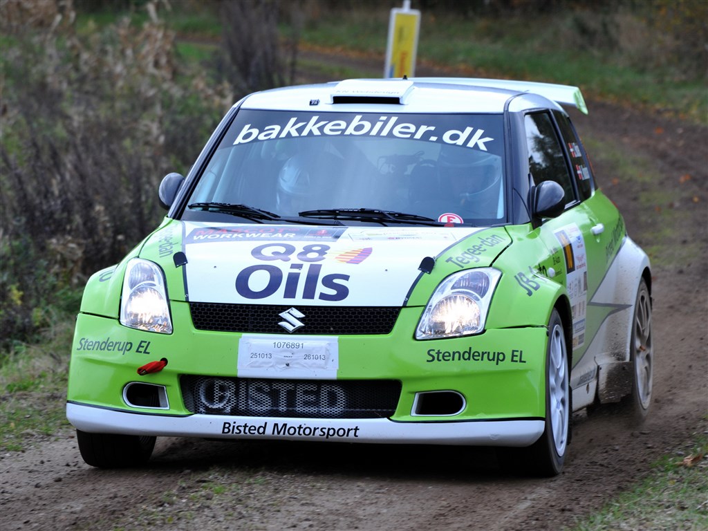 Det var karrierens bedste resultat, Jesper Bisted og Heidi Knudsen scorede med sølvmedaljen i Danmarksmesterskabet i Tunet National.
(Foto: Bisted Motorsport)